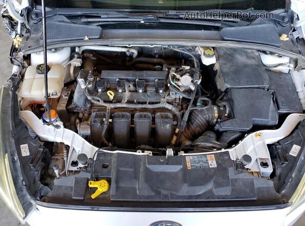 1FADP3M23JL241275 2018 FORD FOCUS White Вид задньої частини салону