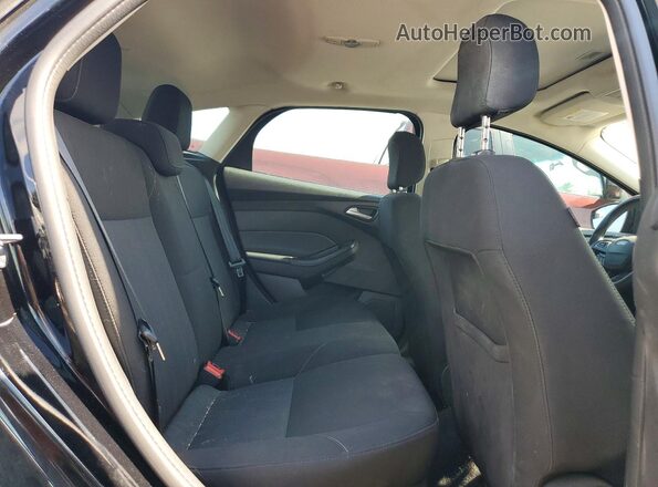 1FADP3M27JL300232 2018 FORD FOCUS Черный Вид задних сидений