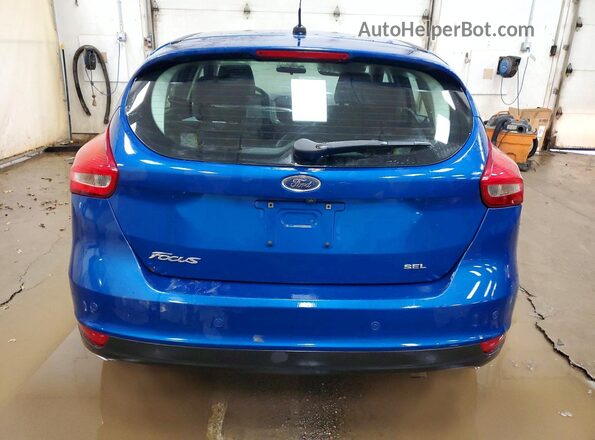1FADP3M28JL323891 2018 FORD FOCUS Синий Вид сзади