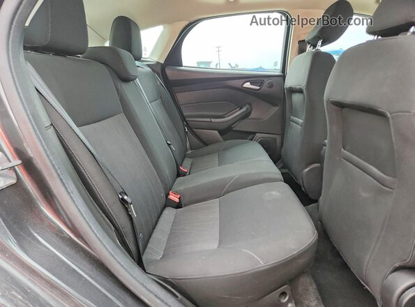 1FADP3M29HL324008 2017 FORD FOCUS Серый Вид задних сидений