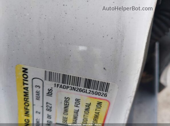 1FADP3N26GL250026 2016 FORD FOCUS Белый Вид подкапотного пространства