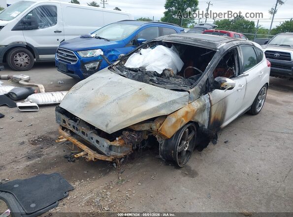 1FADP3N26GL250026 2016 FORD FOCUS Белый Передняя левая четверть