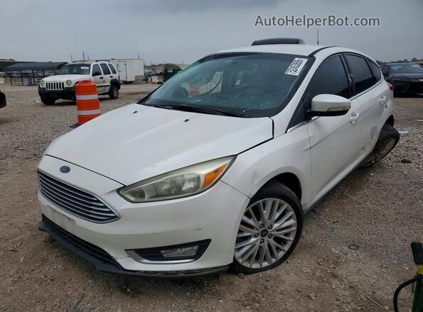 1FADP3N26GL295385 2016 FORD FOCUS White Vista tres cuartos delantera izquierda