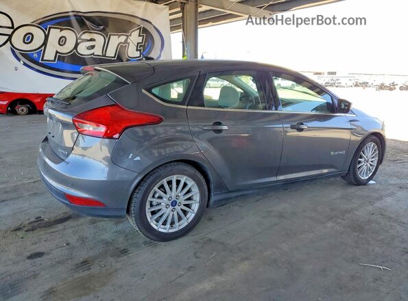 1FADP3R48HL314824 2017 FORD FOCUS Серый Задняя правая четверть