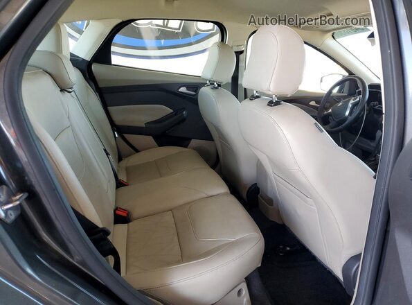 1FADP3R48HL314824 2017 FORD FOCUS Серый Вид задних сидений