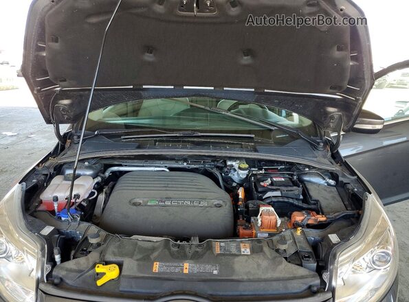 1FADP3R48HL314824 2017 FORD FOCUS Серый Вид задней части салона