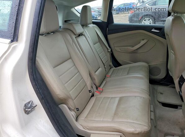 1FADP5CU7GL101883 2016 FORD C-MAX White Widok tylnych siedzeń