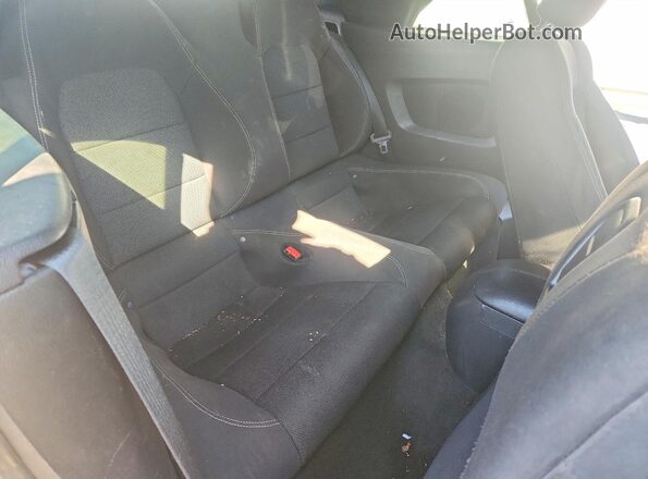 1FATP8EM6G5304195 2016 FORD MUSTANG Gray Widok tylnych siedzeń