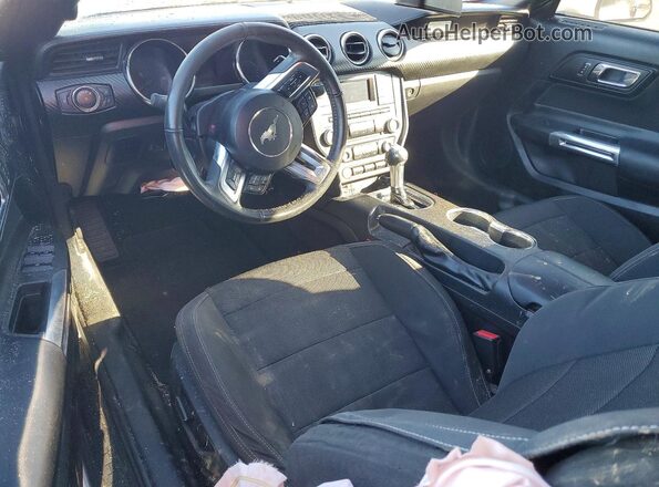 1FATP8EMXG5335773 2016 FORD MUSTANG Белый Вид панели приборов