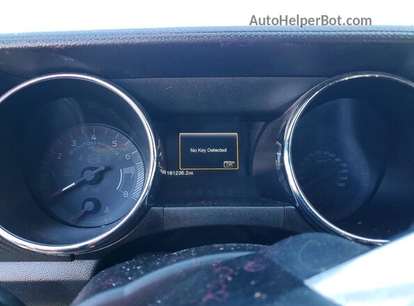 1FATP8EMXG5335773 2016 FORD MUSTANG Белый Вид щитка приборов