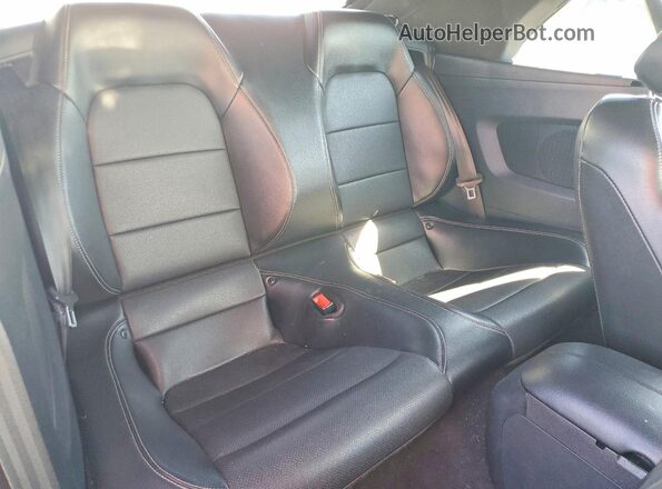 1FATP8FF3L5118561 2020 FORD MUSTANG White Vista de los asientos traseros