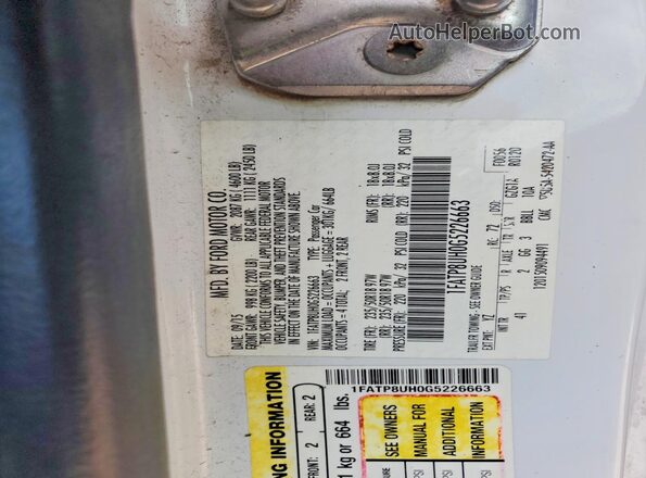 1FATP8UH0G5226663 2016 FORD MUSTANG Белый Вид подкапотного пространства