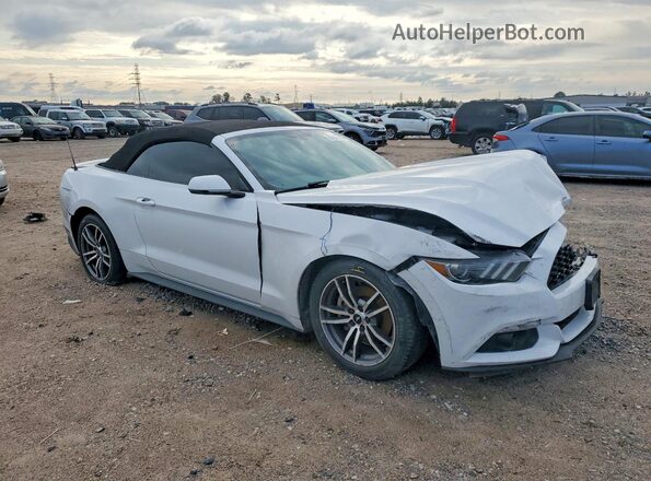 1FATP8UH0G5226663 2016 FORD MUSTANG Белый Передняя правая четверть