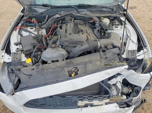 1FATP8UH0G5226663 2016 FORD MUSTANG Белый Вид задней части салона