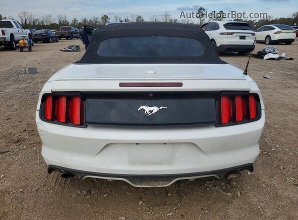 1FATP8UH0G5226663 2016 FORD MUSTANG Белый Вид сзади