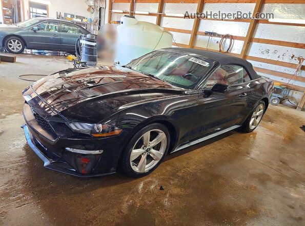 1FATP8UH1J5112159 2018 FORD MUSTANG Черный Передняя левая четверть