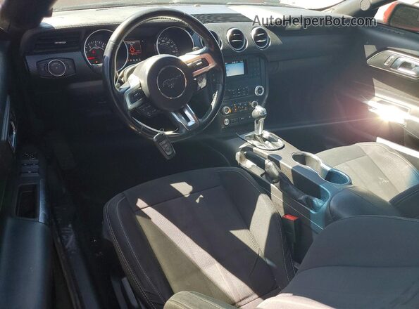 1FATP8UH5K5159065 2019 FORD MUSTANG Красный Вид панели приборов