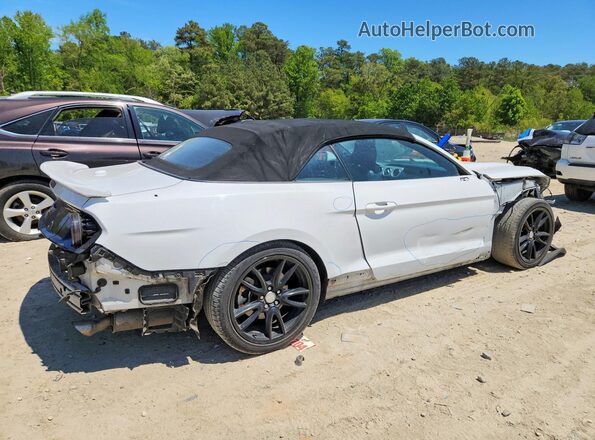 1FATP8UH6H5295939 2017 FORD MUSTANG White Tył prawy