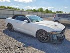 2018 Ford Mustang Белый vin: 1FATP8UHXJ5166432