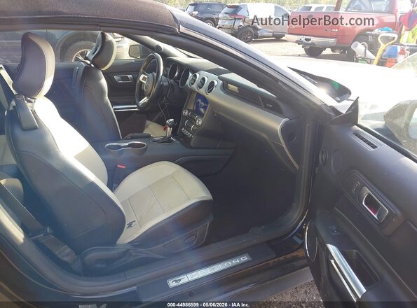 1FATP8UHXM5120149 2021 FORD MUSTANG Черный Вид салона спереди