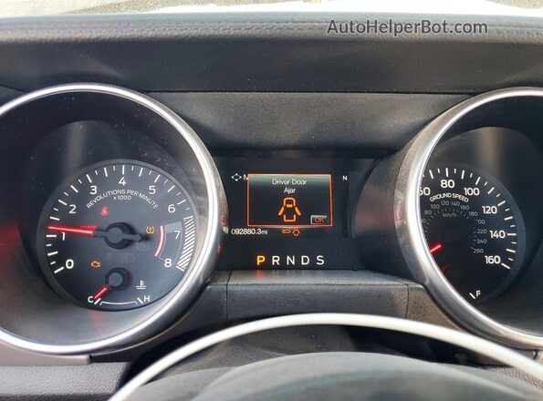 1FATP8UHXM5123777 2021 FORD MUSTANG Черный Вид щитка приборов
