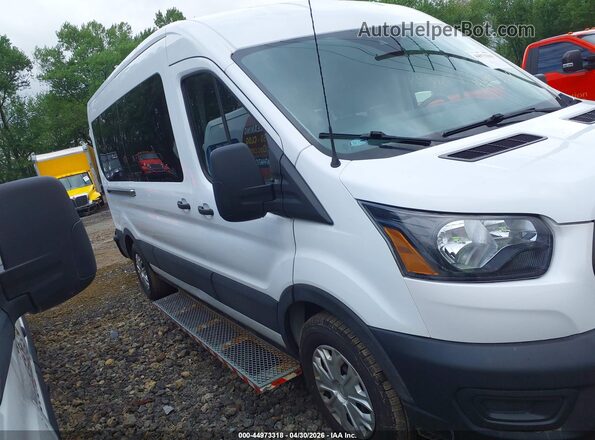 1FBAX2C83MKA81961 2021 FORD PASSENGER White Սալոնի 360 աստիճան տեսք