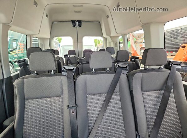 1FBAX2X82SKA56721 2025 FORD TRANSIT White Widok tylnych siedzeń