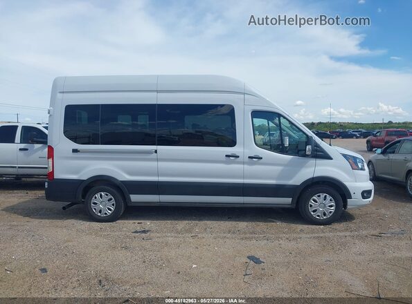 1FBAX2X84SKA89252 2025 FORD TRANSIT-350 White Widok wnętrza z tyłu