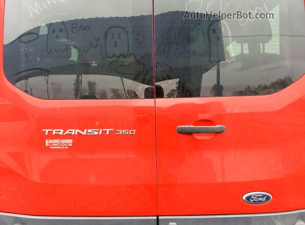 1FBAX2XM9GKB15736 2016 FORD PASSENGER Red Widok tylnych siedzeń