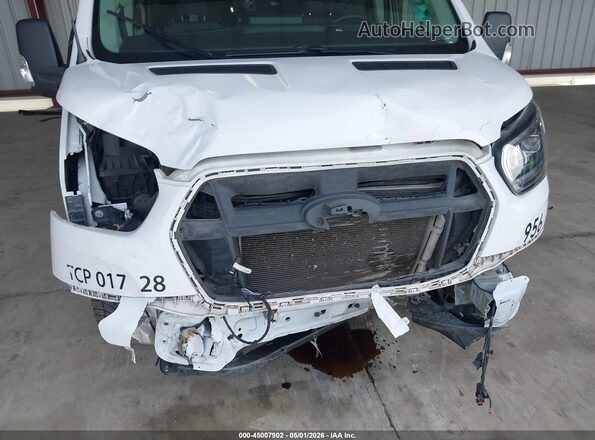1FBAX2Y84PKB91933 2023 FORD PASSENGER Белый Вид спереди