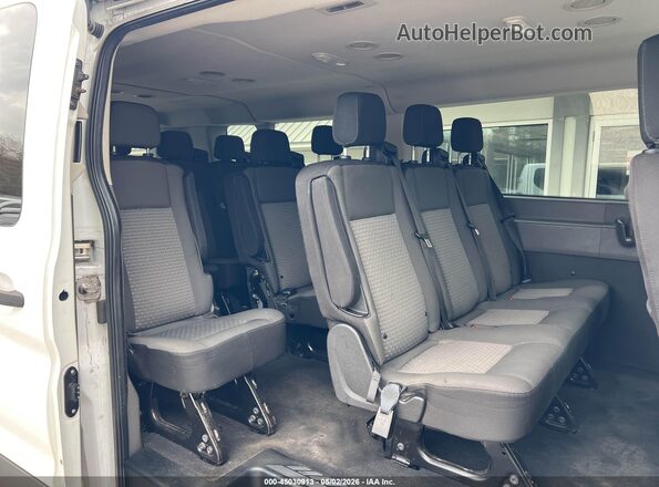 1FBAX2Y89LKA26468 2020 FORD PASSENGER White Vista de la etiqueta del VIN