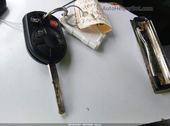 1FBZX2CM6KKA99058 2019 FORD TRANSIT-350 White Вид панелі приладів