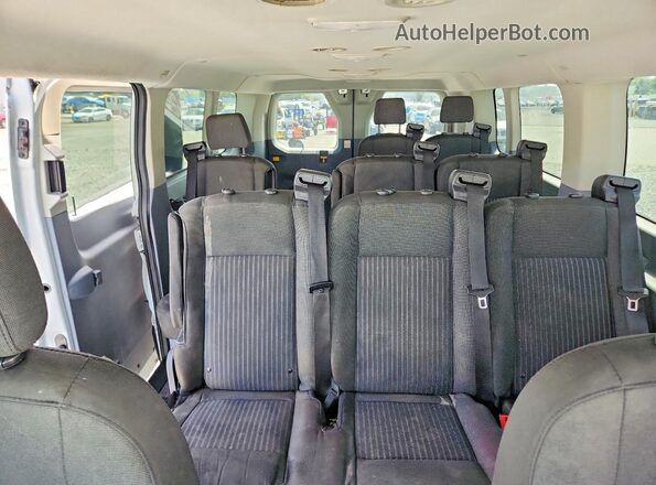 1FBZX2YM1JKA97337 2018 FORD TRANSIT White Widok tylnych siedzeń