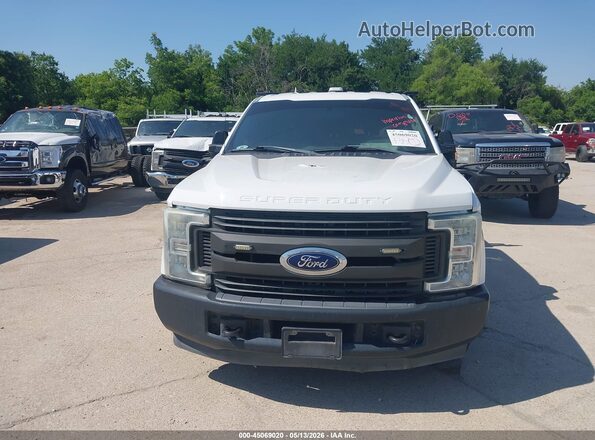 1FD7X2A68HEC33272 2017 FORD F-250 Белый Вид щитка приборов