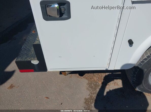 1FD7X2A69HEE07429 2017 FORD F-250 White Rear interior view