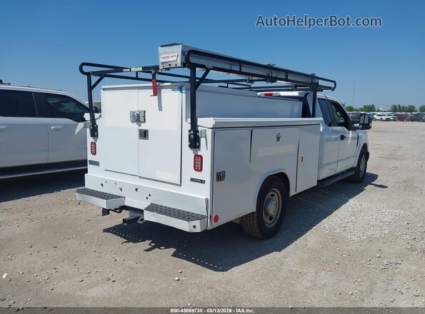 1FD7X3E67KEC46909 2019 FORD F-350 CHASSIS Белый Задняя правая четверть