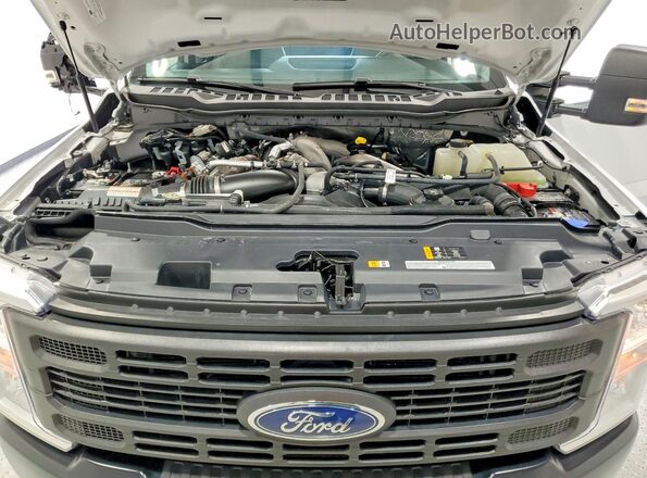1FD8W3HT7SEC61628 2025 FORD F350 White Widok komory silnika