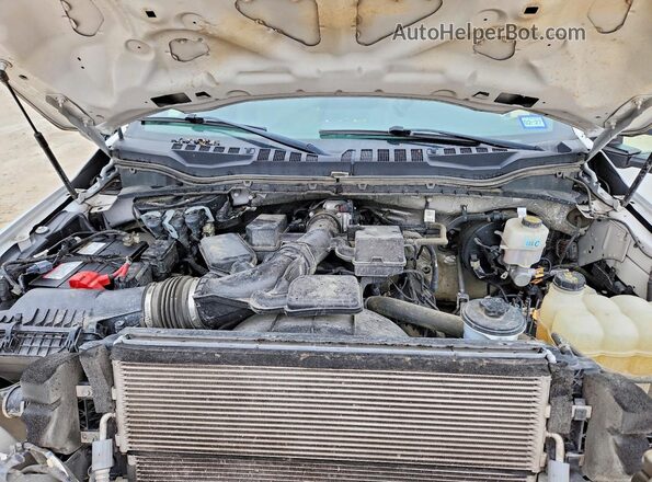 1FDBF2A60NEF36071 2022 FORD F250 White Rear interior view