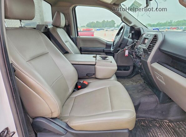 1FDBF2A60NEF36071 2022 FORD F250 White Rear seats view