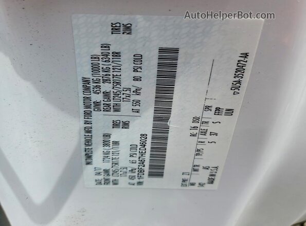 1FDBF2A67HED46028 2017 FORD F250 White Widok komory silnika