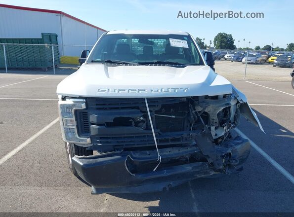 1FDBF2A69HED12429 2017 FORD F-250 Белый Вид панели приборов