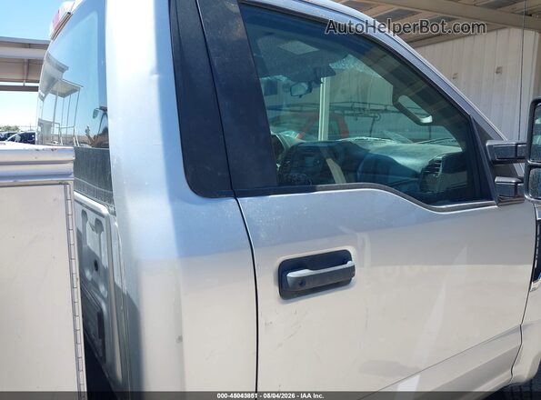 1FDBF2A69HEE07203 2017 FORD F-250 Серебряный 