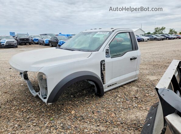 1FDUF5HT2RED08035 2024 FORD F550 White წინა მარცხენა ხედი სამი მეოთხედიდან