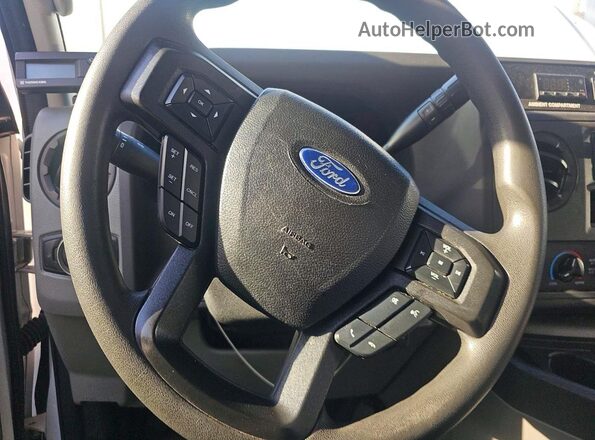 1FDWE3FK1PDD08489 2023 FORD ECONOLINE Белый Вид задней части салона