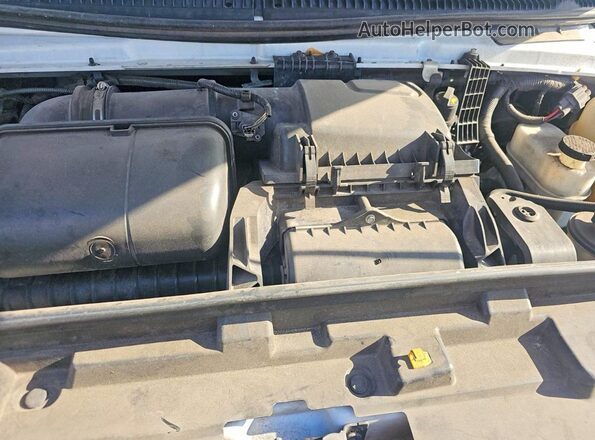 1FDWE3FK1PDD08489 2023 FORD ECONOLINE Белый Вид салона спереди