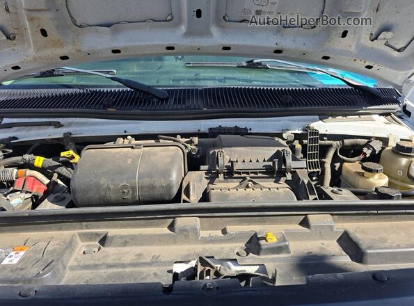 1FDWE3FK3PDD14780 2023 FORD ECONOLINE Белый Вид салона спереди