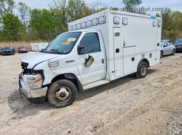 1FDWE3FN6SDD00326 2024 FORD ECONOLINE White Передня ліва чверть