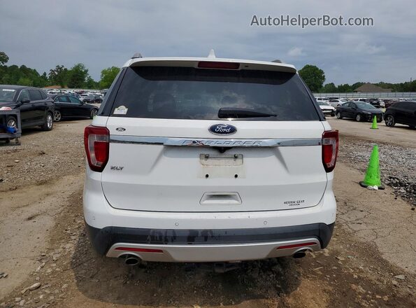 1FM5K7D80HGD95921 2017 FORD EXPLORER White Widok z tyłu