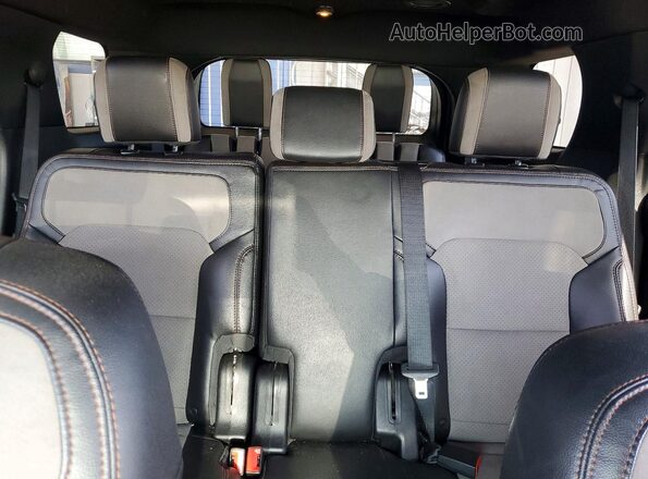 1FM5K7D83HGE12498 2017 FORD EXPLORER Серебряный Вид задних сидений