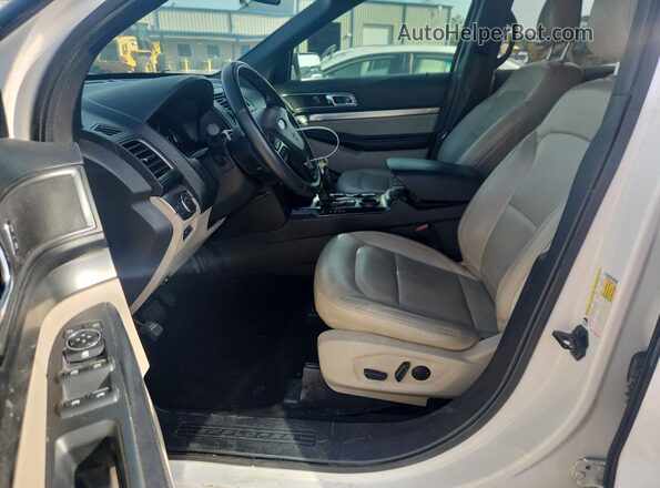 1FM5K7D83KGA37333 2019 FORD EXPLORER White Widok wnętrza z przodu